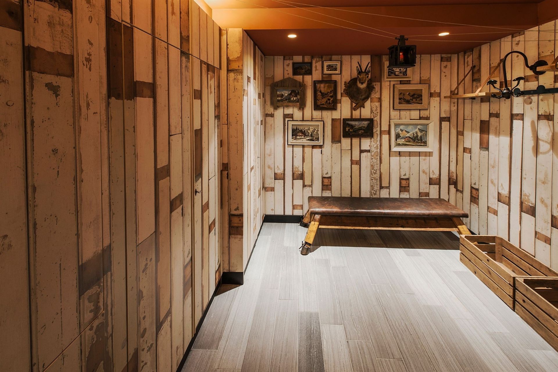luxury chalet 7 Rooms for seasonal rent on COURCHEVEL (73120)