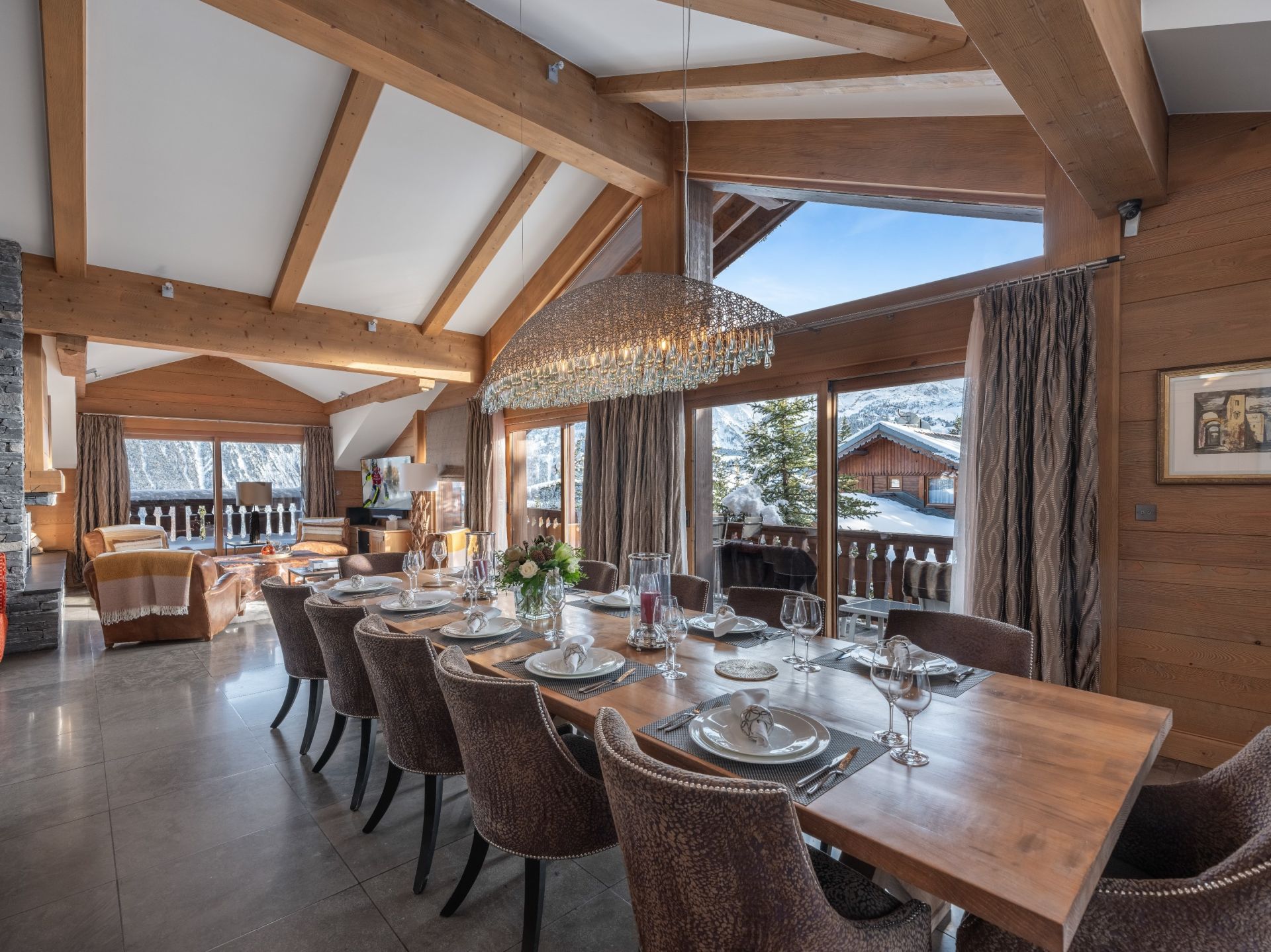 luxury chalet 10 Rooms for seasonal rent on COURCHEVEL (73120)