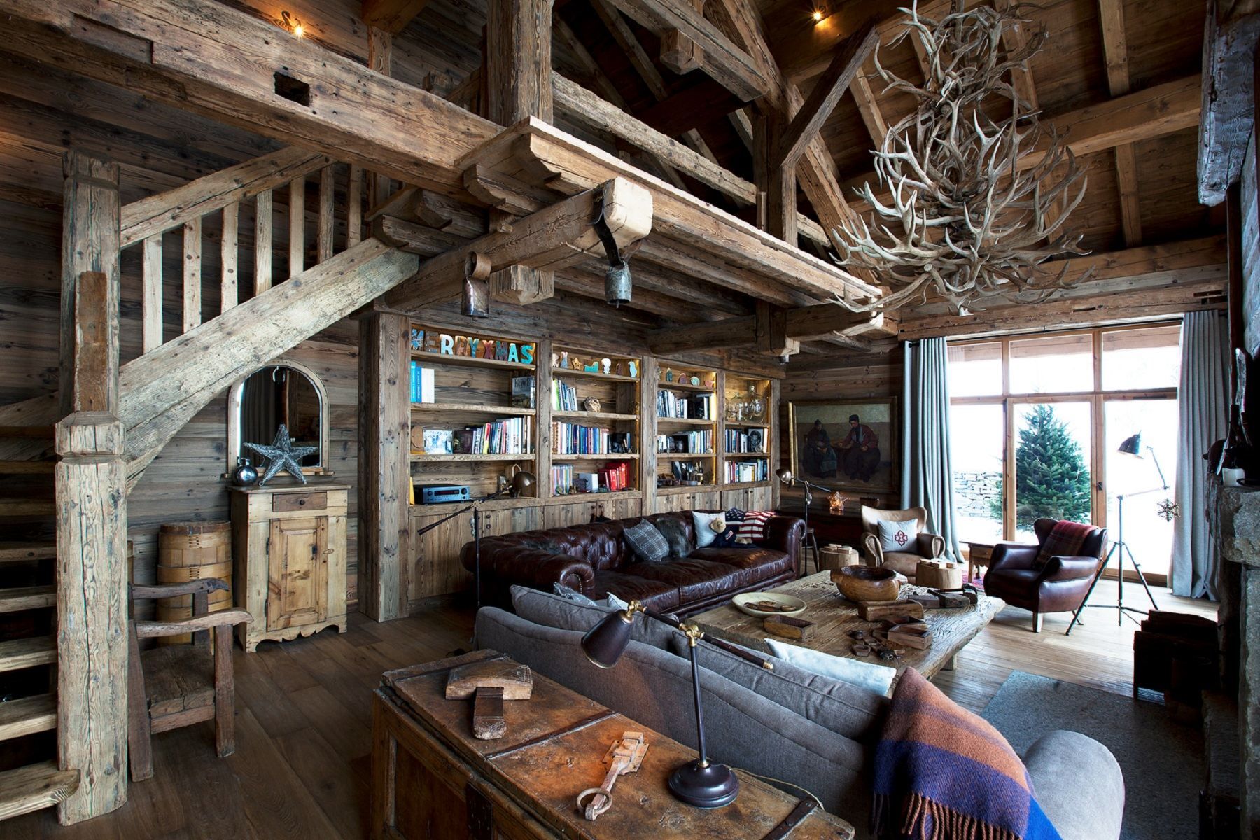 chalet de luxe 10 Pièces en location saisonnière sur MERIBEL LES ALLUES (73550)