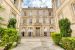 luxury apartment 5 Rooms for sale on BORDEAUX (33000)